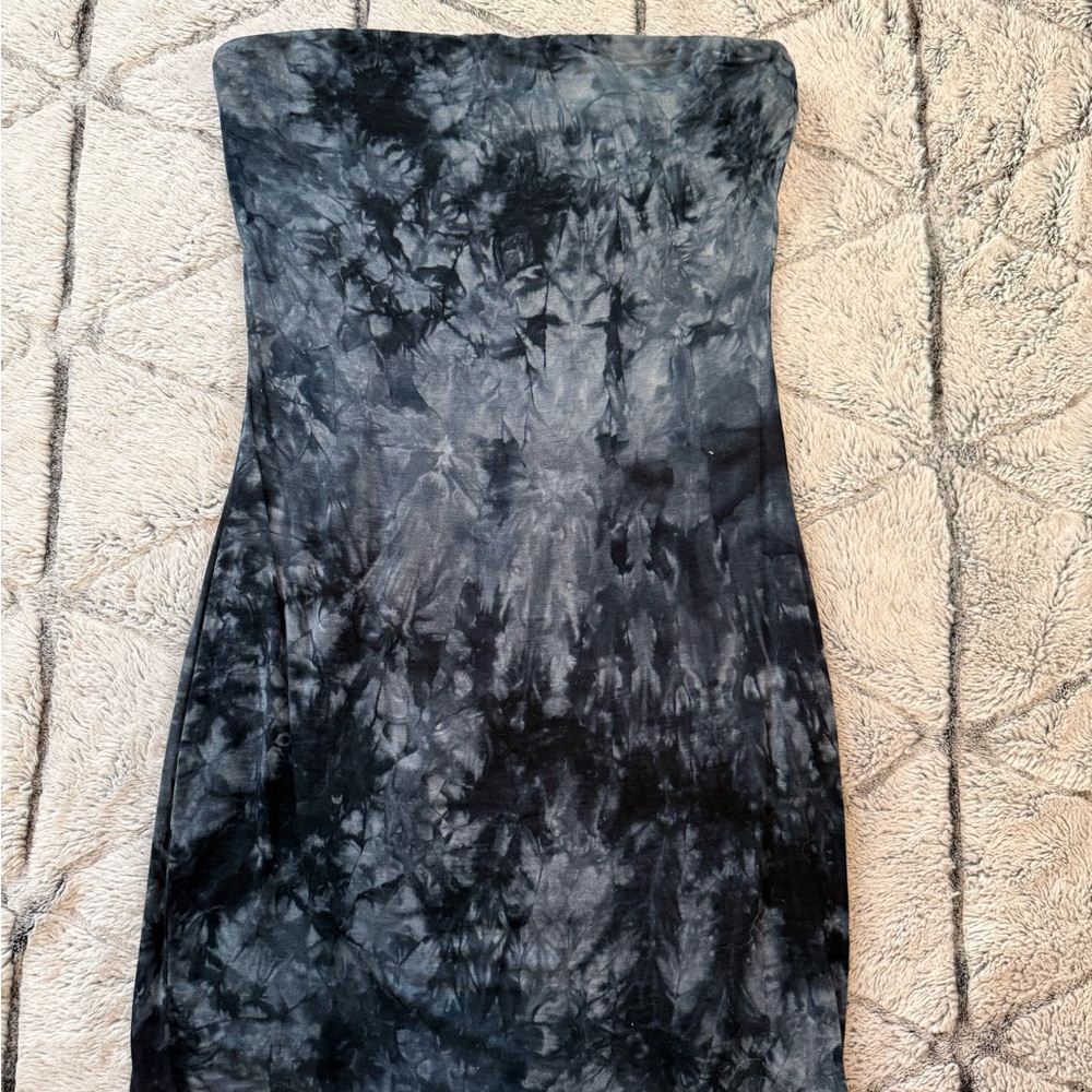 SHEIN Tie-Dye Strapless Dress in Black and Gray